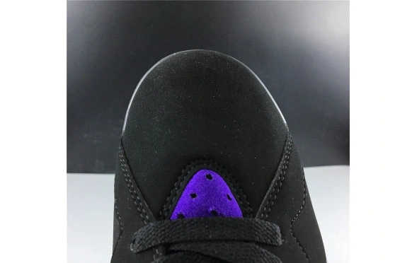 304775-053 RAY ALLEN RETRO BUCKS AIR 304775-053 JORDAN 7 0320